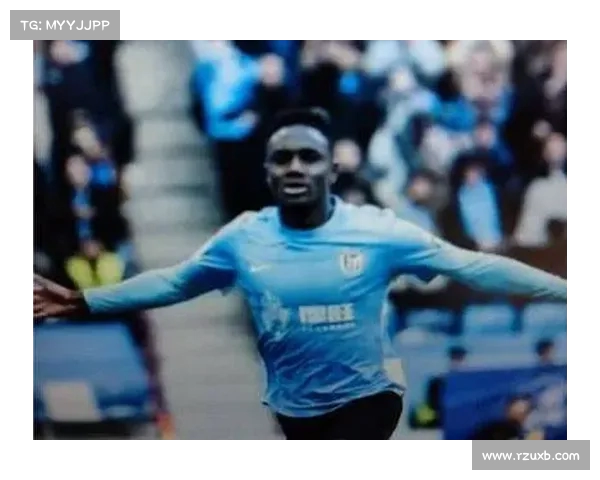 马莱莱小角度破门助申花扳平,精彩进球点燃球迷热情(马莱历史) 马莱莱小角度破门助申花扳平,精彩进球点燃球迷热情(马莱历史)