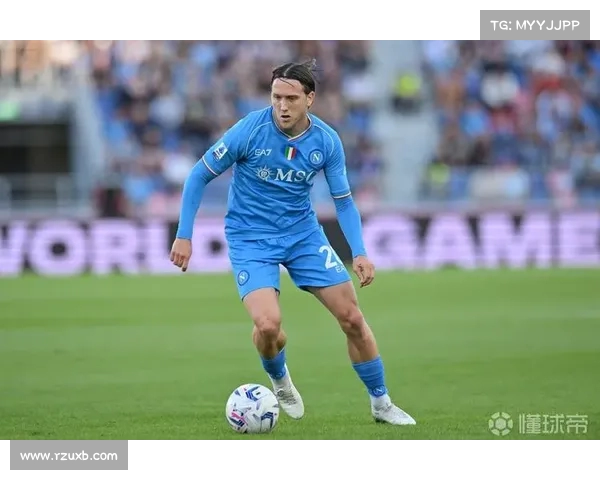 意大利足球甲级联赛那不勒斯泽林斯基远射破门 意大利足球甲级联赛那不勒斯泽林斯基远射破门