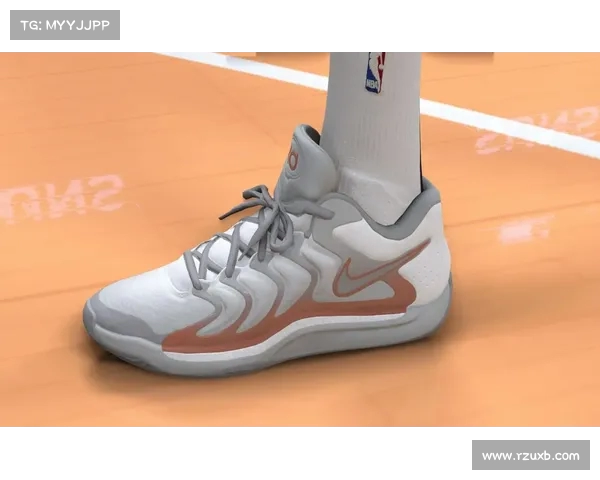 KD在美国男篮训练营第二天大展身手,狂练三分球技巧(kd nba) KD在美国男篮训练营第二天大展身手,狂练三分球技巧(kd nba)