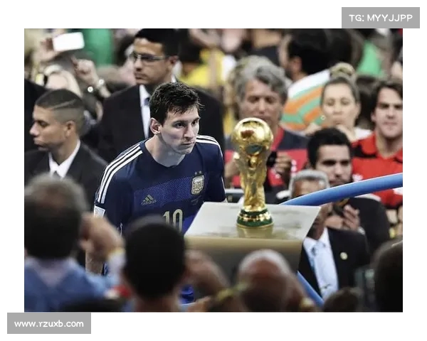 从手足无措到倾心传承:梅西与亚马尔的摄影故事(西亚梅西奥马尔) 从手足无措到倾心传承:梅西与亚马尔的摄影故事(西亚梅西奥马尔)